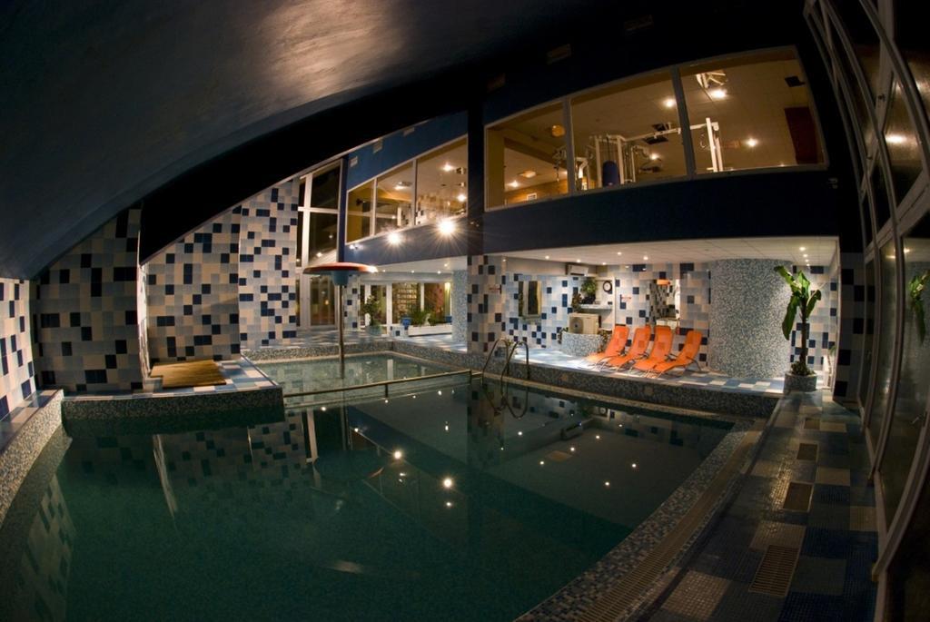 Hotel Fit Fun Harrachov Ngoại thất bức ảnh