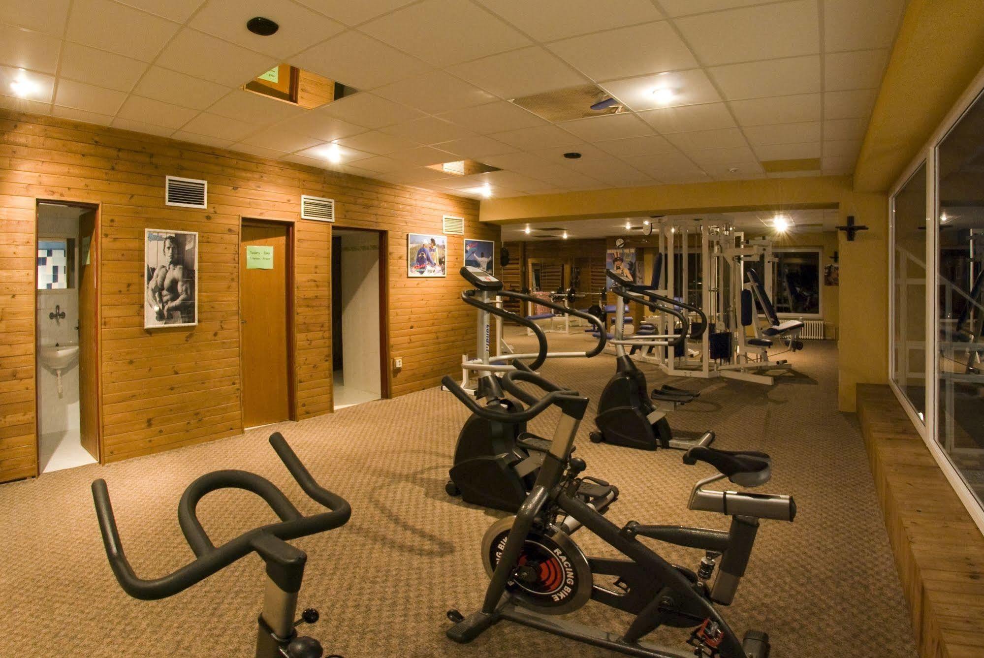 Hotel Fit Fun Harrachov Ngoại thất bức ảnh