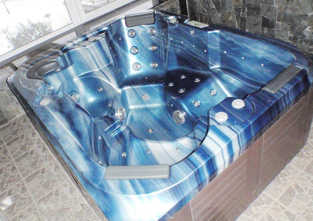 Hotel Fit Fun Harrachov Ngoại thất bức ảnh